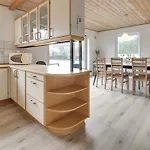 Solmaz - 3-5km From The Sea By Interhome