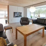 Solmaz - 3-5km From The Sea By Interhome *
