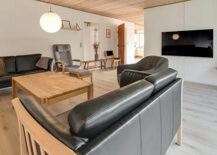 Solmaz - 3-5km From The Sea By Interhome *