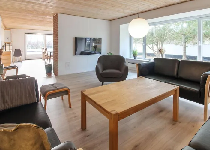 Solmaz - 3-5km From The Sea By Interhome *